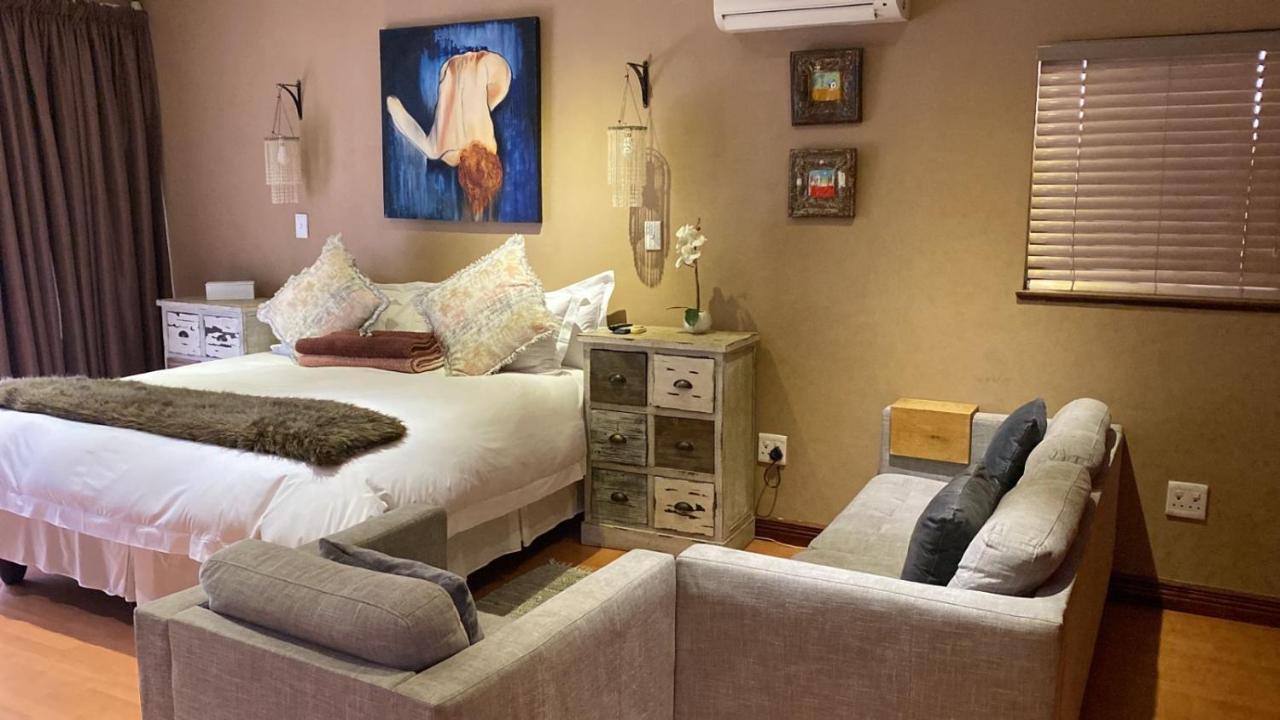 Luxury Upmarket Guesthouse 20 On 4Th Rustenburg Exterior foto