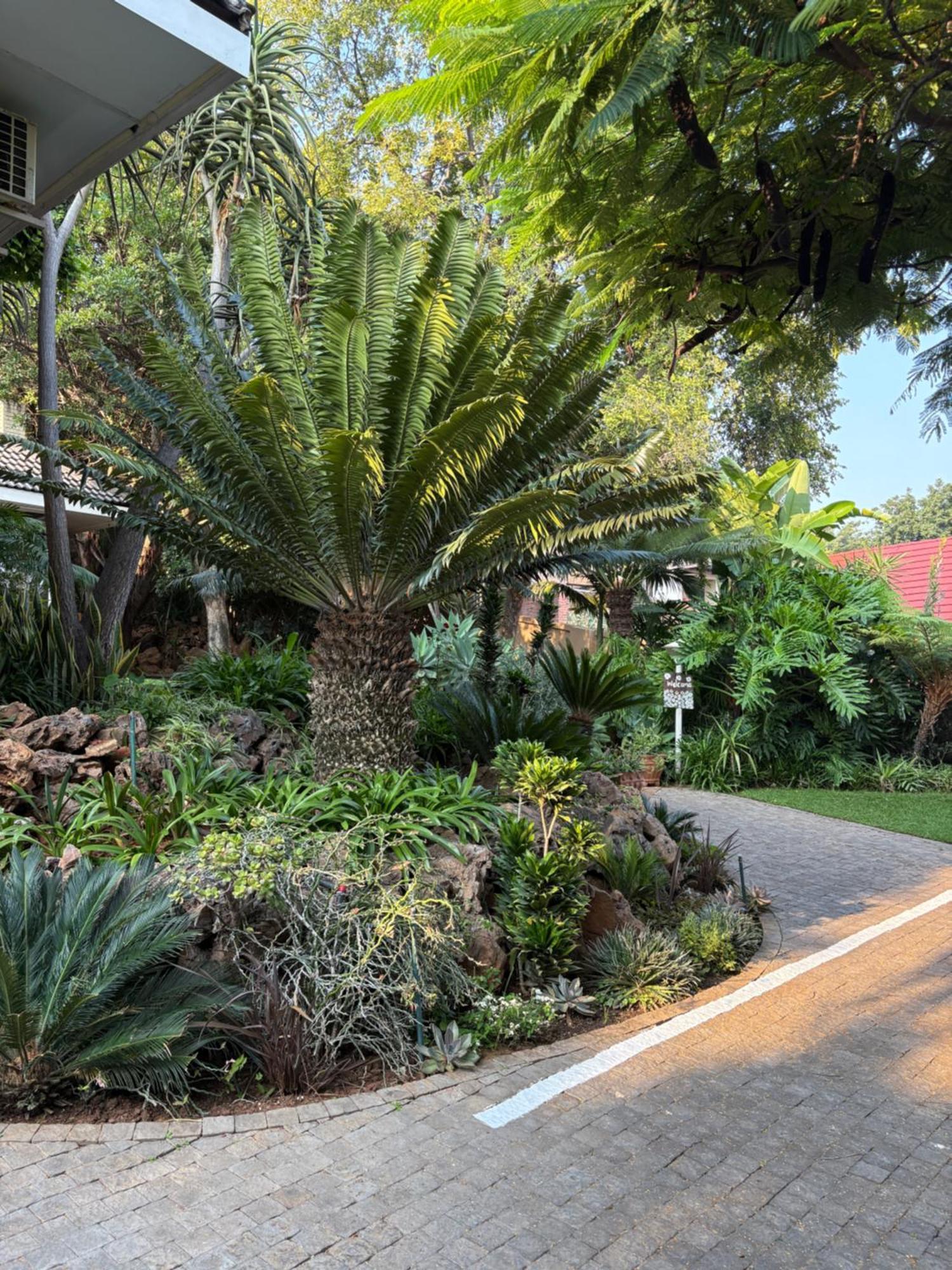 Luxury Upmarket Guesthouse 20 On 4Th Rustenburg Exterior foto